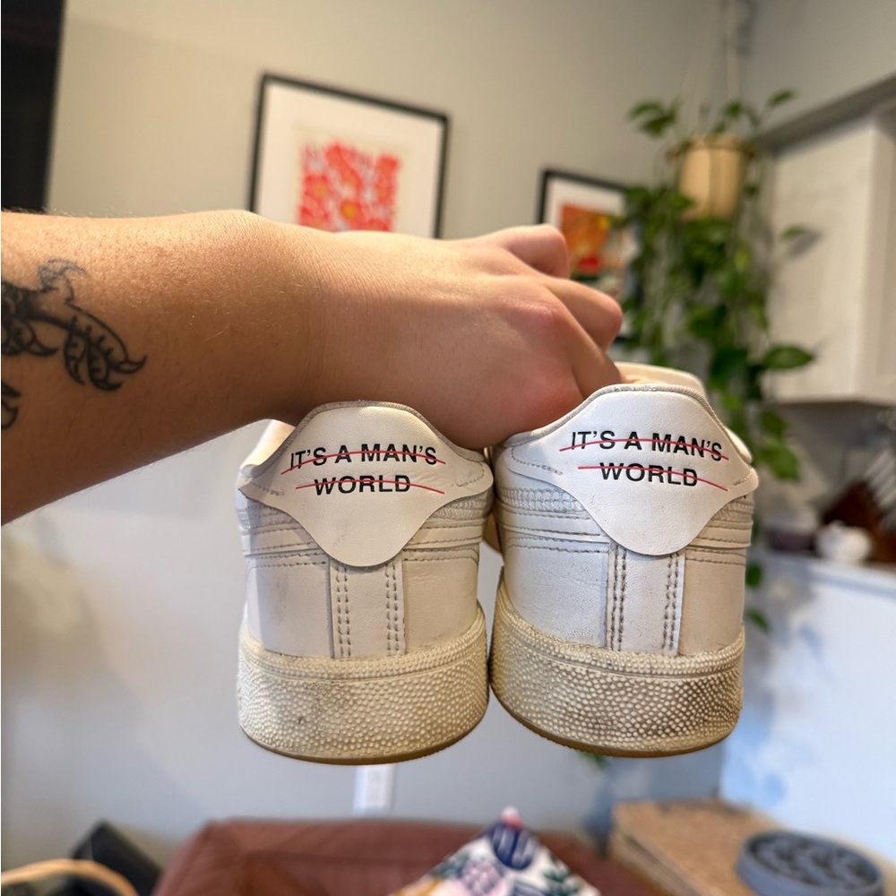 Rare! Reebok Club C “it’s a man’s world”